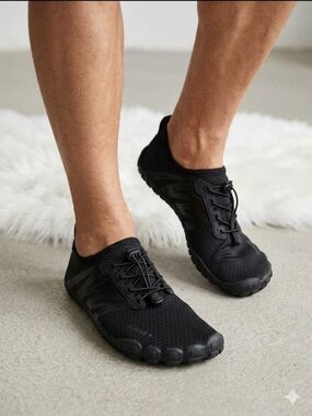 CHKIUS Men's Black Water Shoes New Whithout Label For Men or Women, They Are U